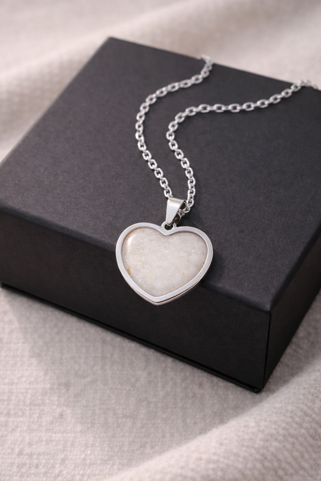 The Everly Heart – Silver