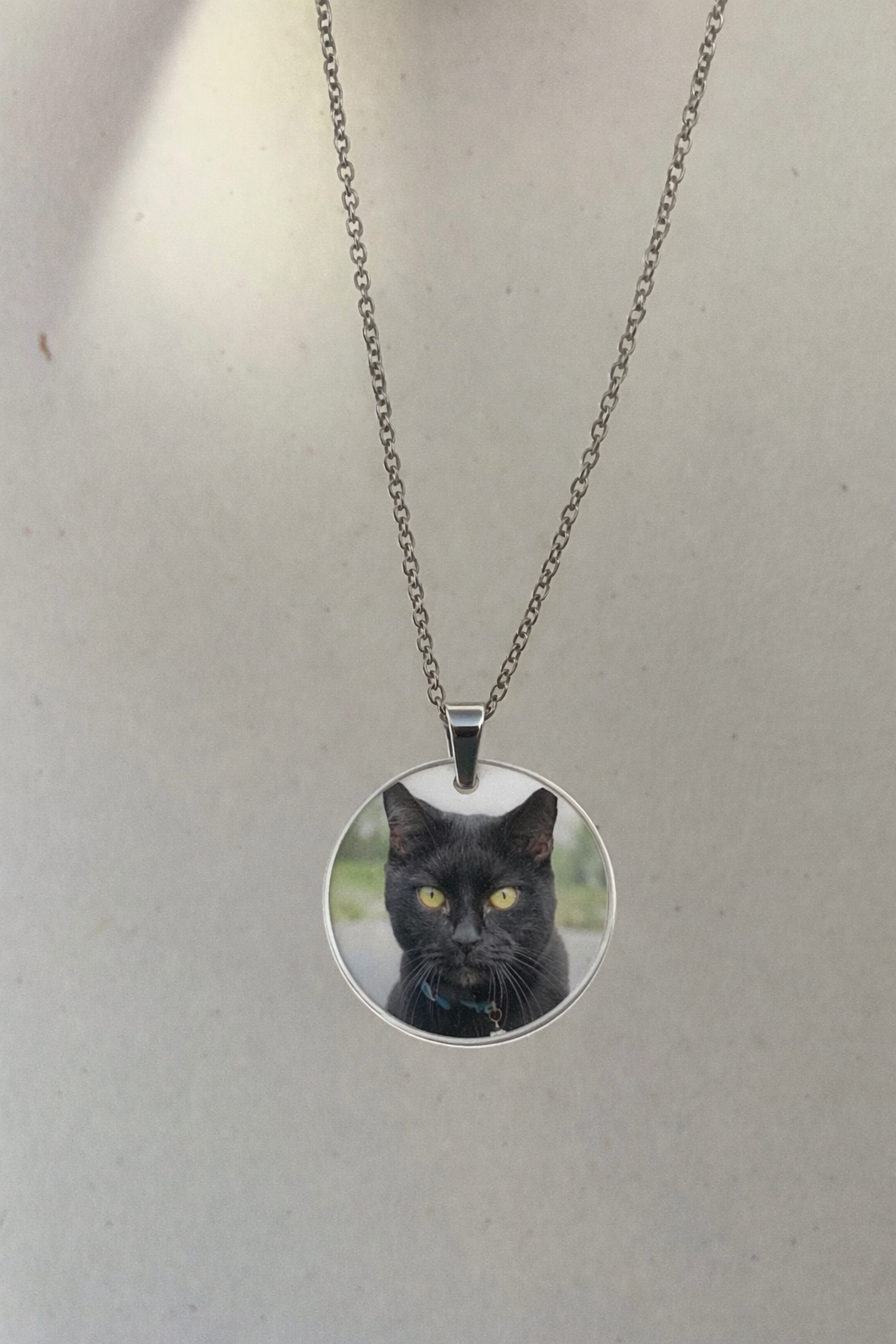 The Aven Pendant